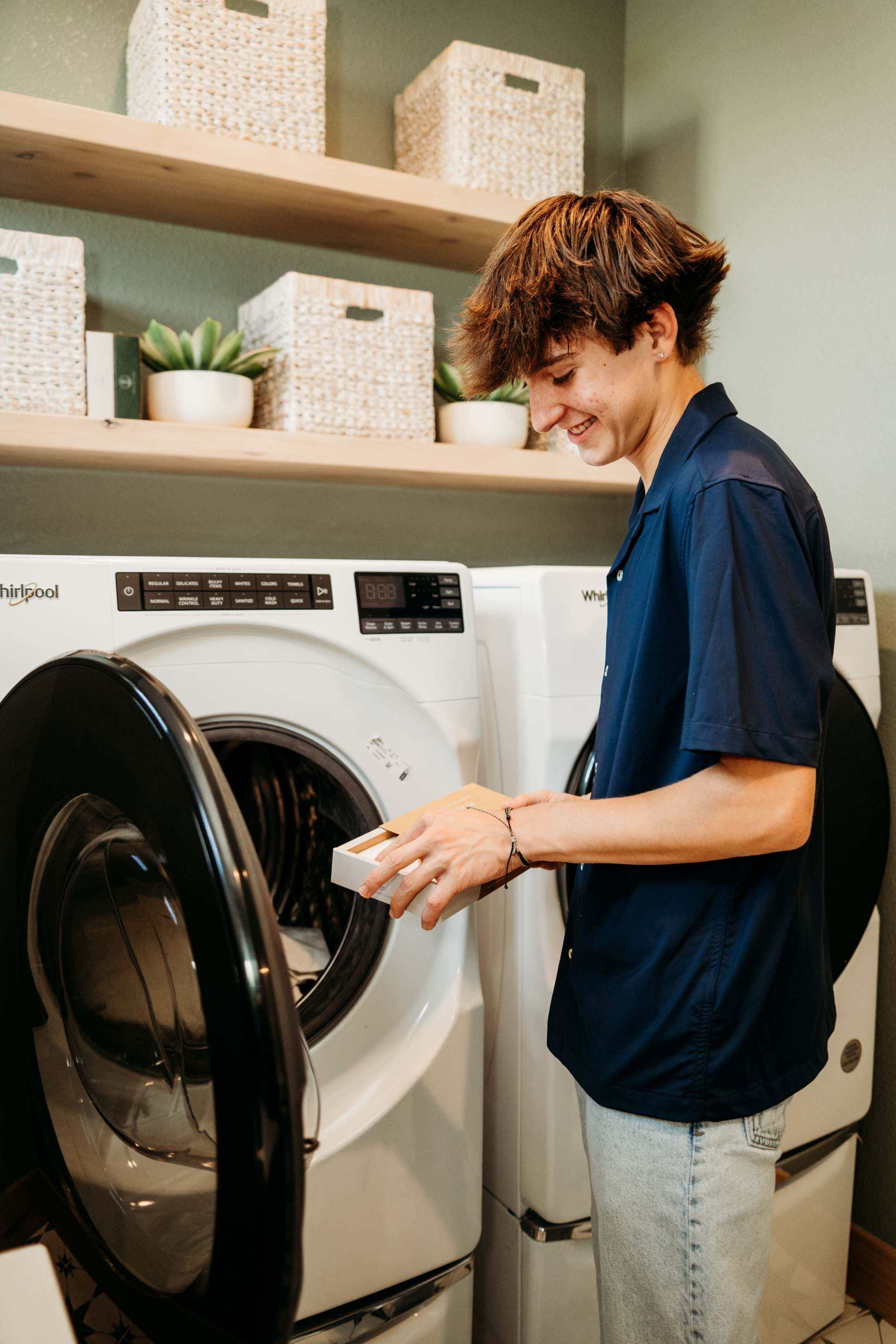 Eco-Friendly and Laundry Detergent Sheets With Plant-Based